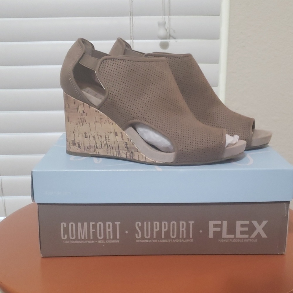 Life Stride Cork Wedge Sandals